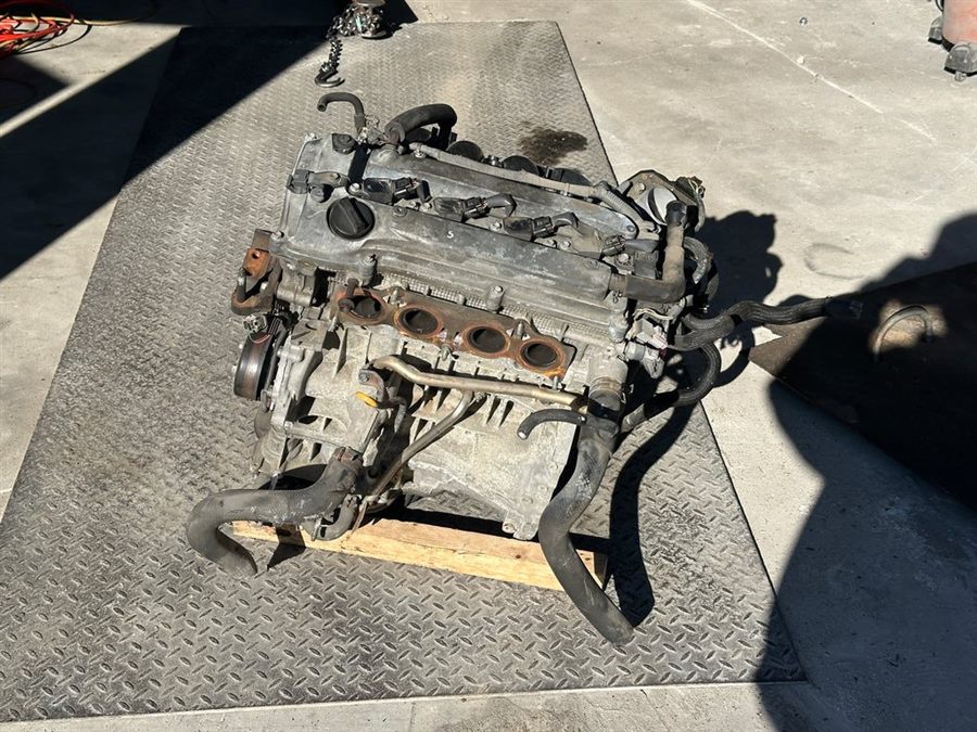 Двигатель Toyota 2AZ-FE